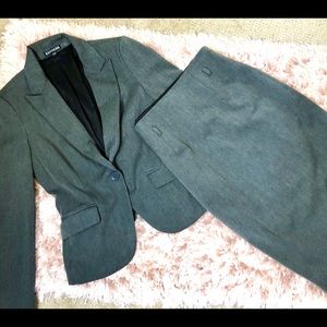 Express 2 Piece Skirt Suit Set